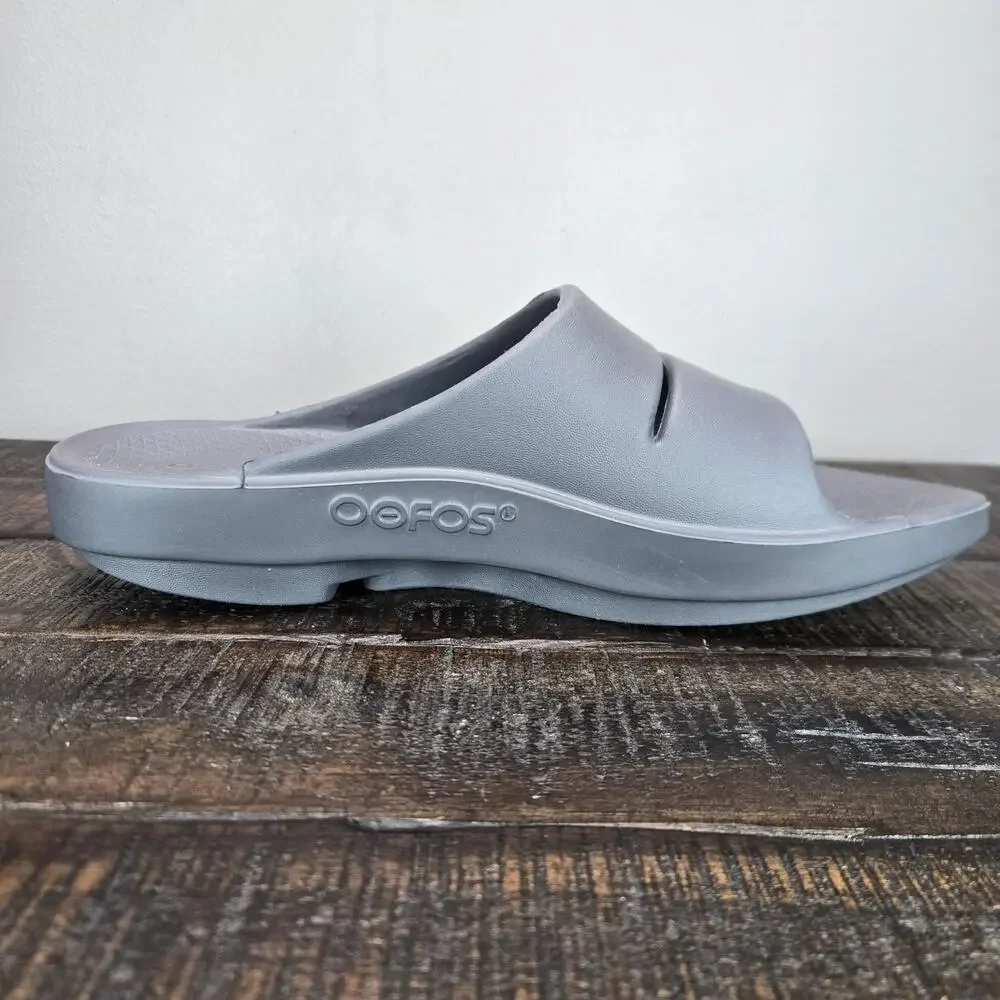 NEW Oofos OOahh Mens Size 9 Recovery Slip-On Comfort Beach Sandals Slides Slate